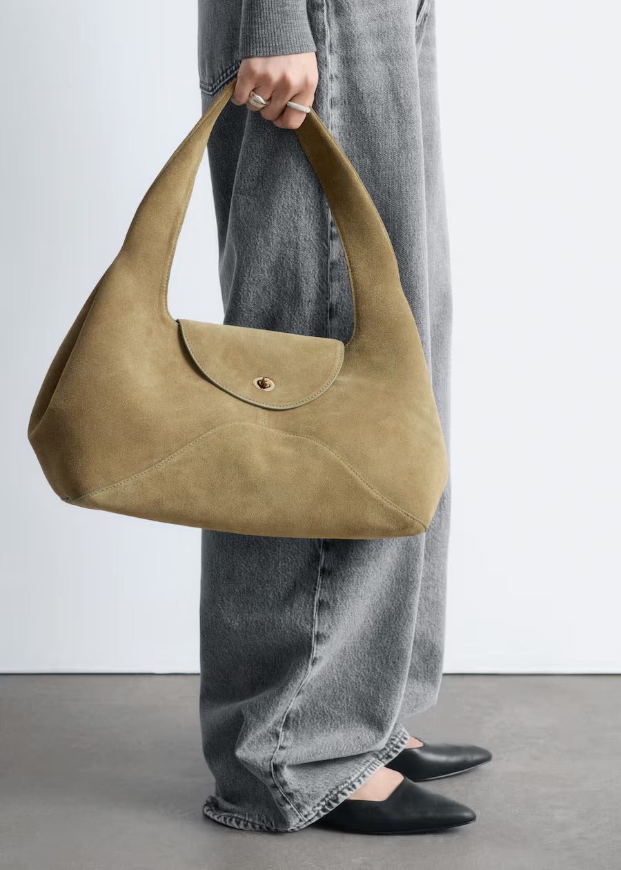 Curved single-shoulder underarm bag