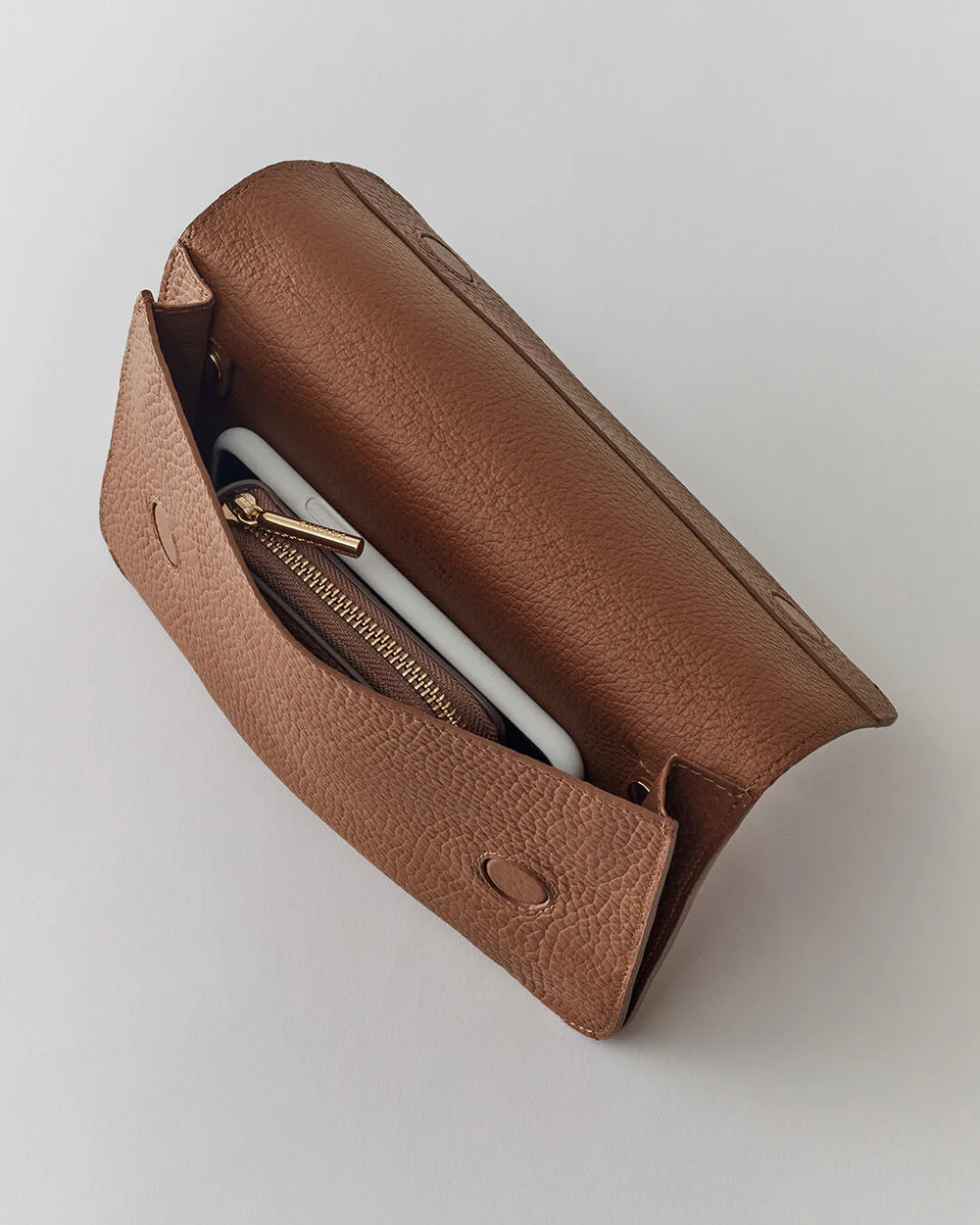 Flap-style envelope clutch